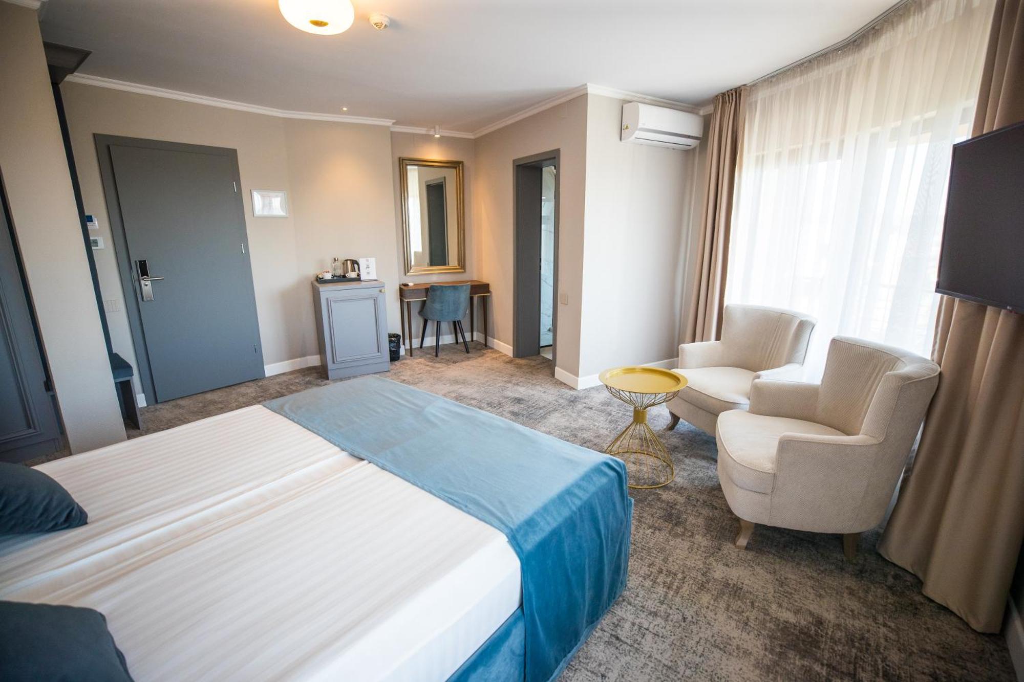 Hotel Meridian Cluj-Napoca Exteriör bild