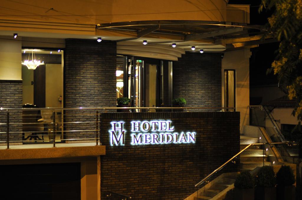 Hotel Meridian Cluj-Napoca Exteriör bild